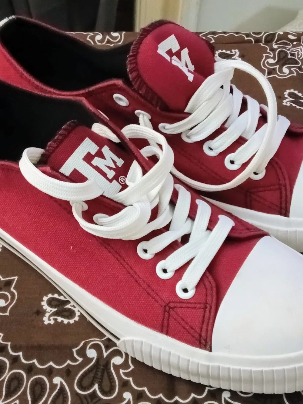 Texas A&M Maroon Canvas Men's (Unisex) Sneakers with White Trim